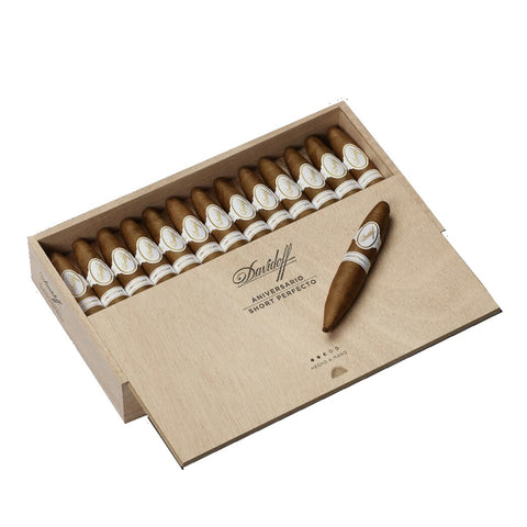 Image of Davidoff ANIVERSARIO ¨BOXES and SINGLES¨