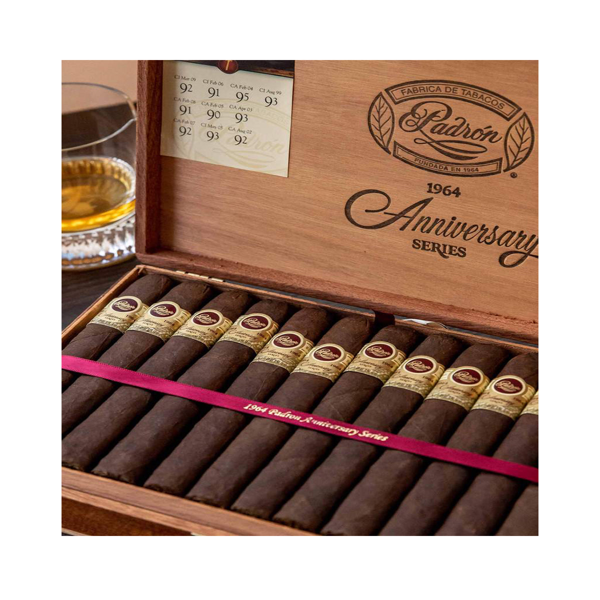 Padron 1964 ANNIVERSARY NATURAL "Box and Single"